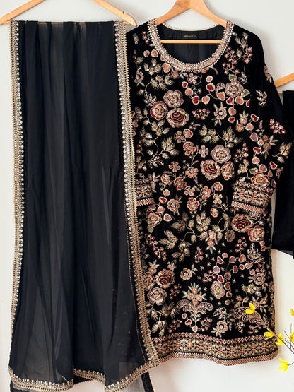 Velvet embroidered suit - Baroque