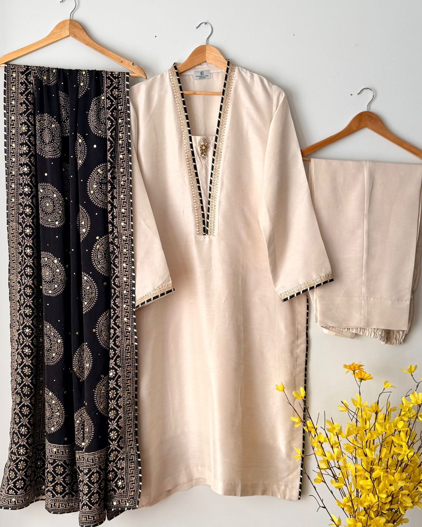 Falak - Kamdani collection