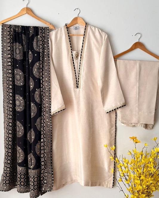 Falak - Kamdani collection