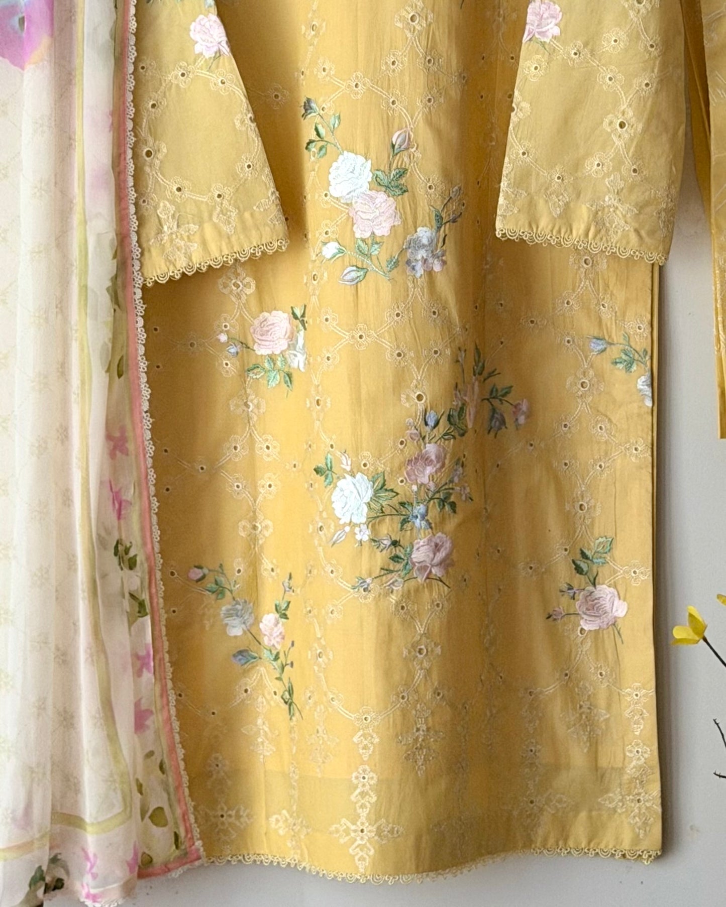 Zara shahjahan  lawn