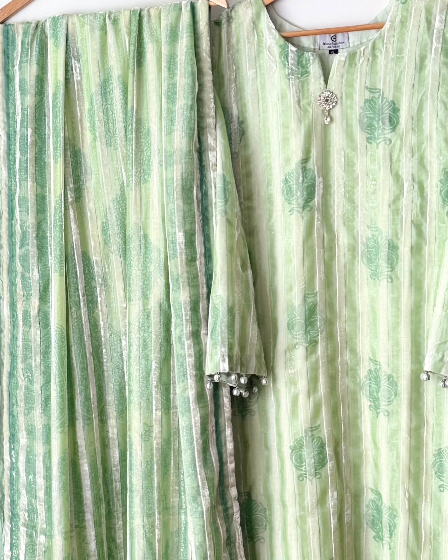Chiffon palachi suit - J. ( Junaid jamshed )