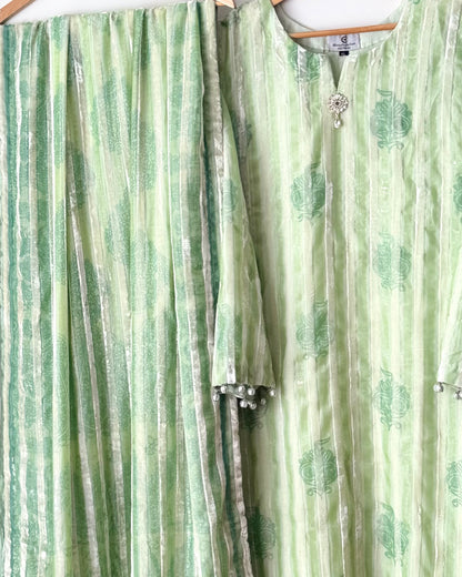 Chiffon palachi suit - J. ( Junaid jamshed )