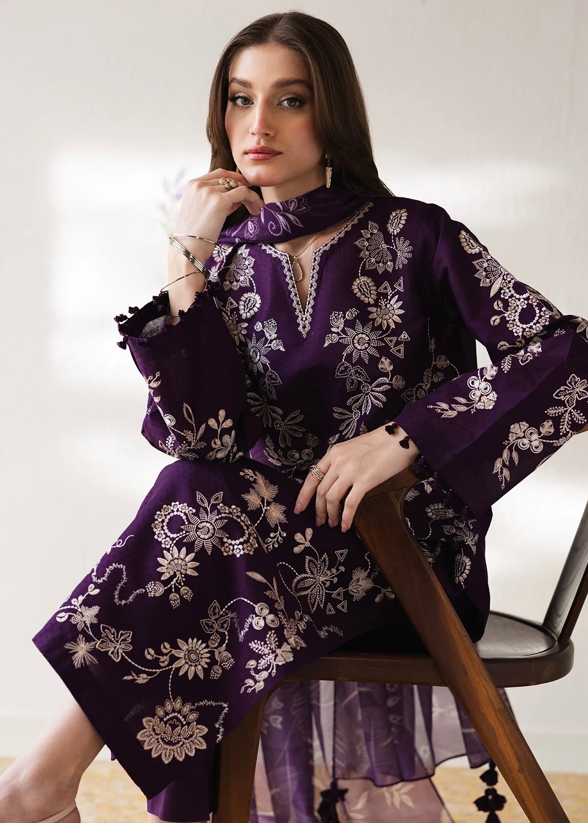 Embroidered suit - Baroque