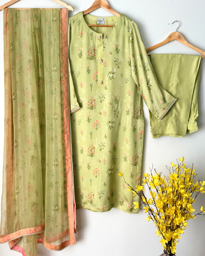 Printed crepe silk suit