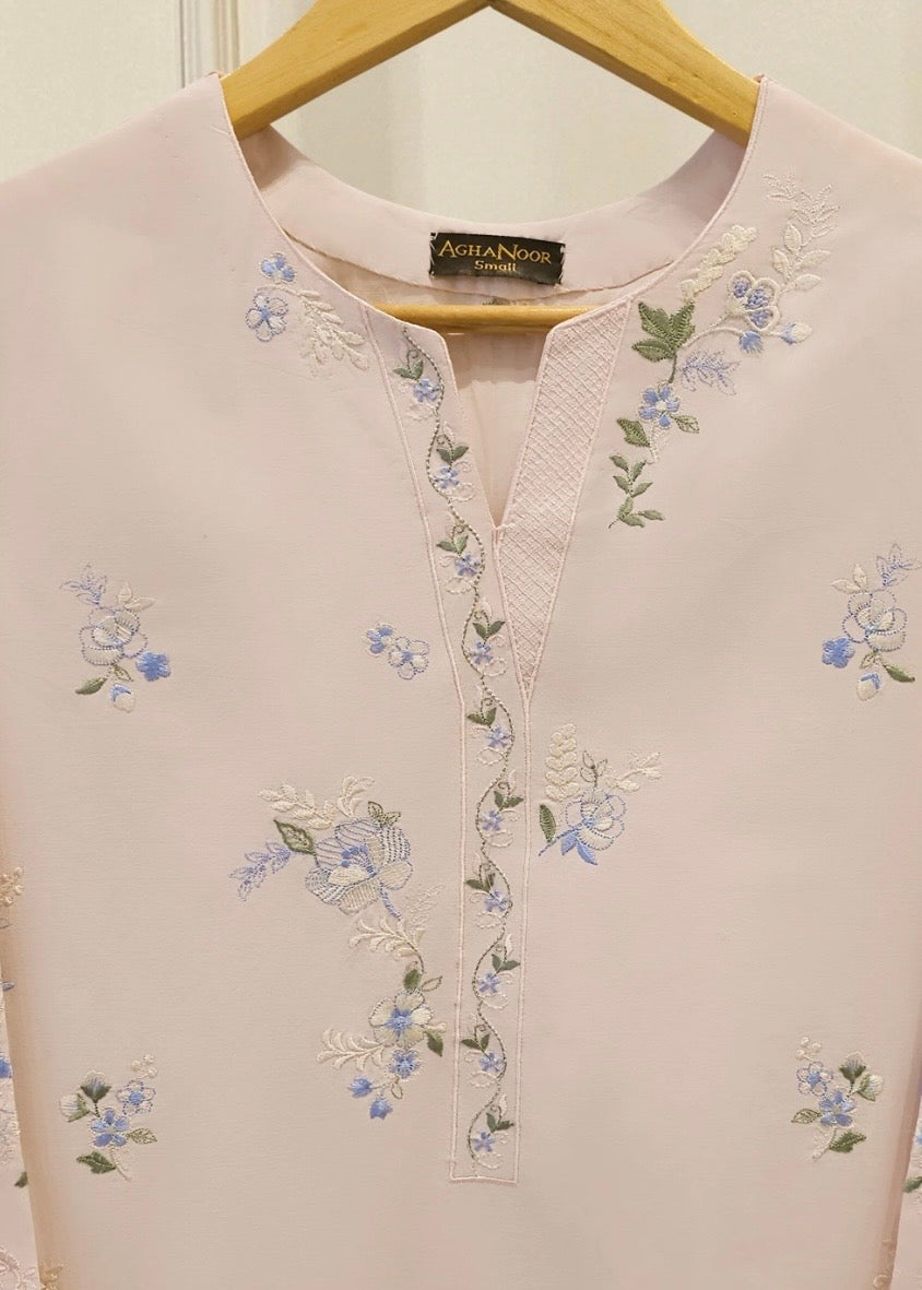 Embroidered Cambric suit- Agha noor