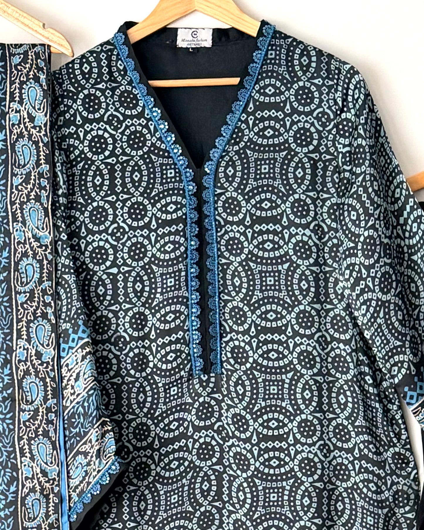 Block printed shamoze