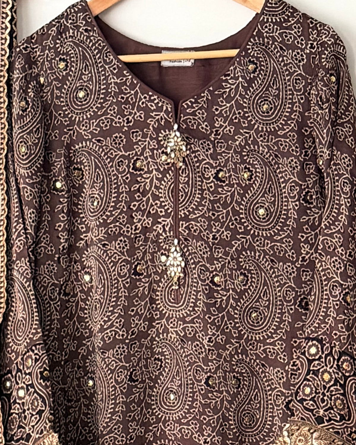 Ajrak Kamdani silk suit
