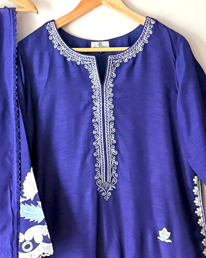 Neel ( Violet blue )