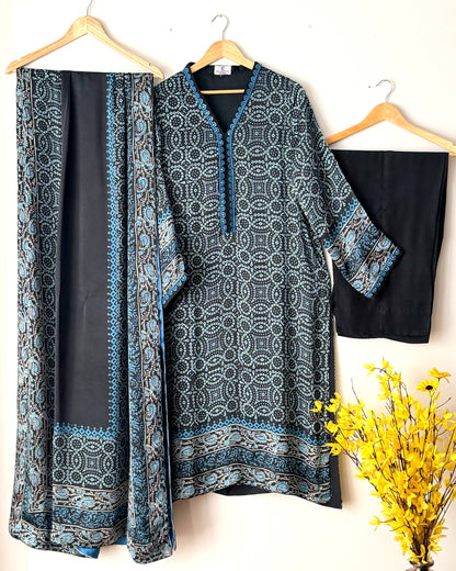 Block printed shamoze