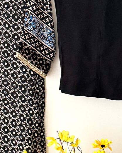 Noor -e- silk(C)-  Block printed Korean shamoze