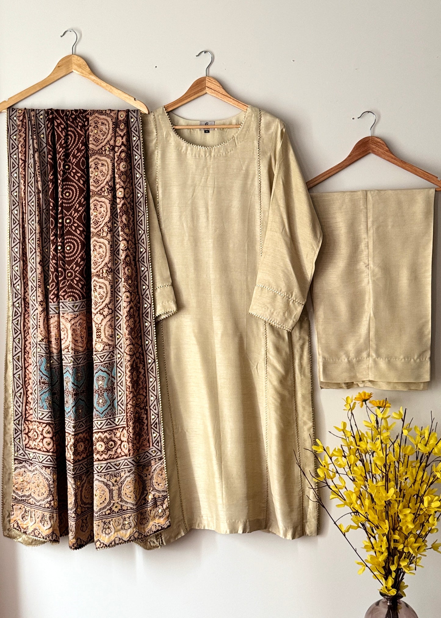 Nargis - Kamdani collection