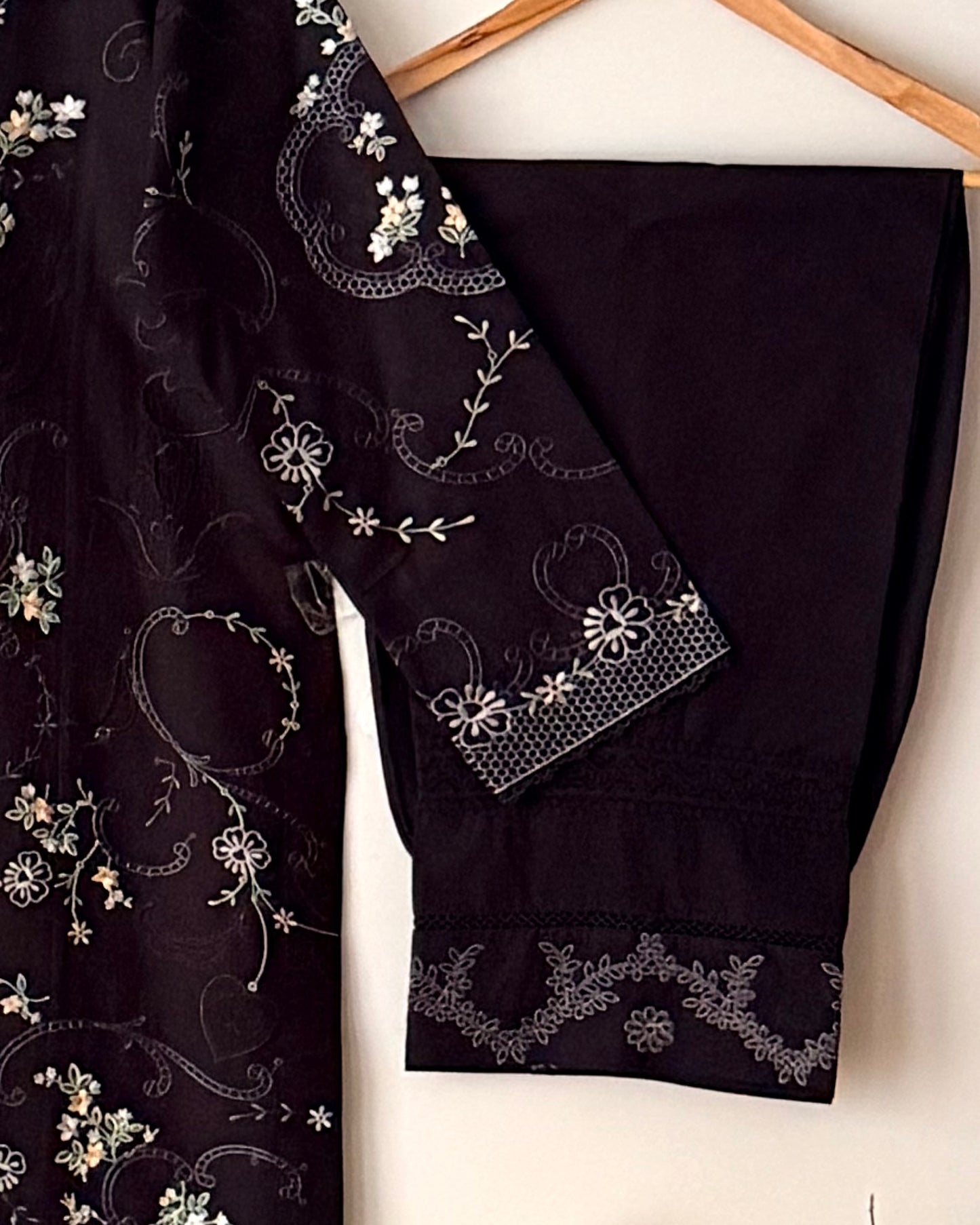 Zara shahjahan  lawn