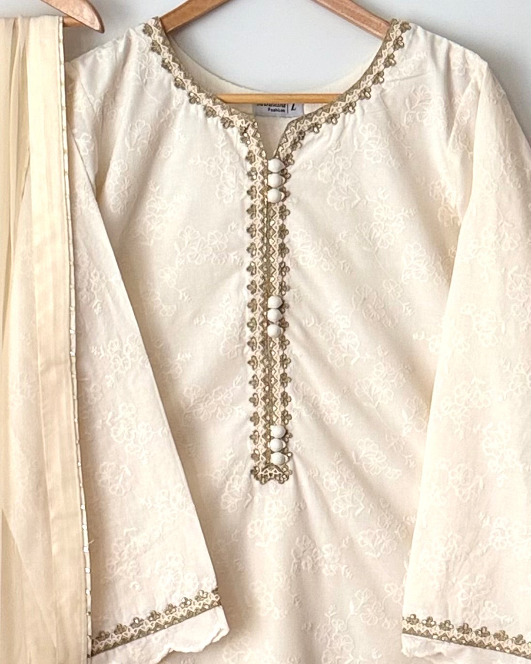 Meher - cotton embroidered
