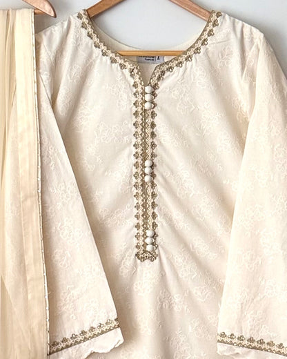 Meher - cotton embroidered