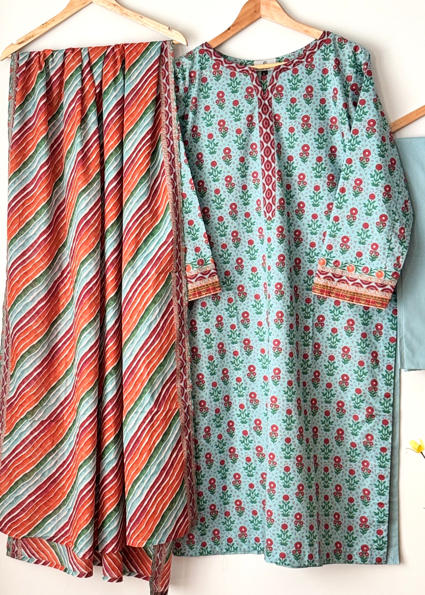 Printed lawn suit 05 - SAPPHIRE