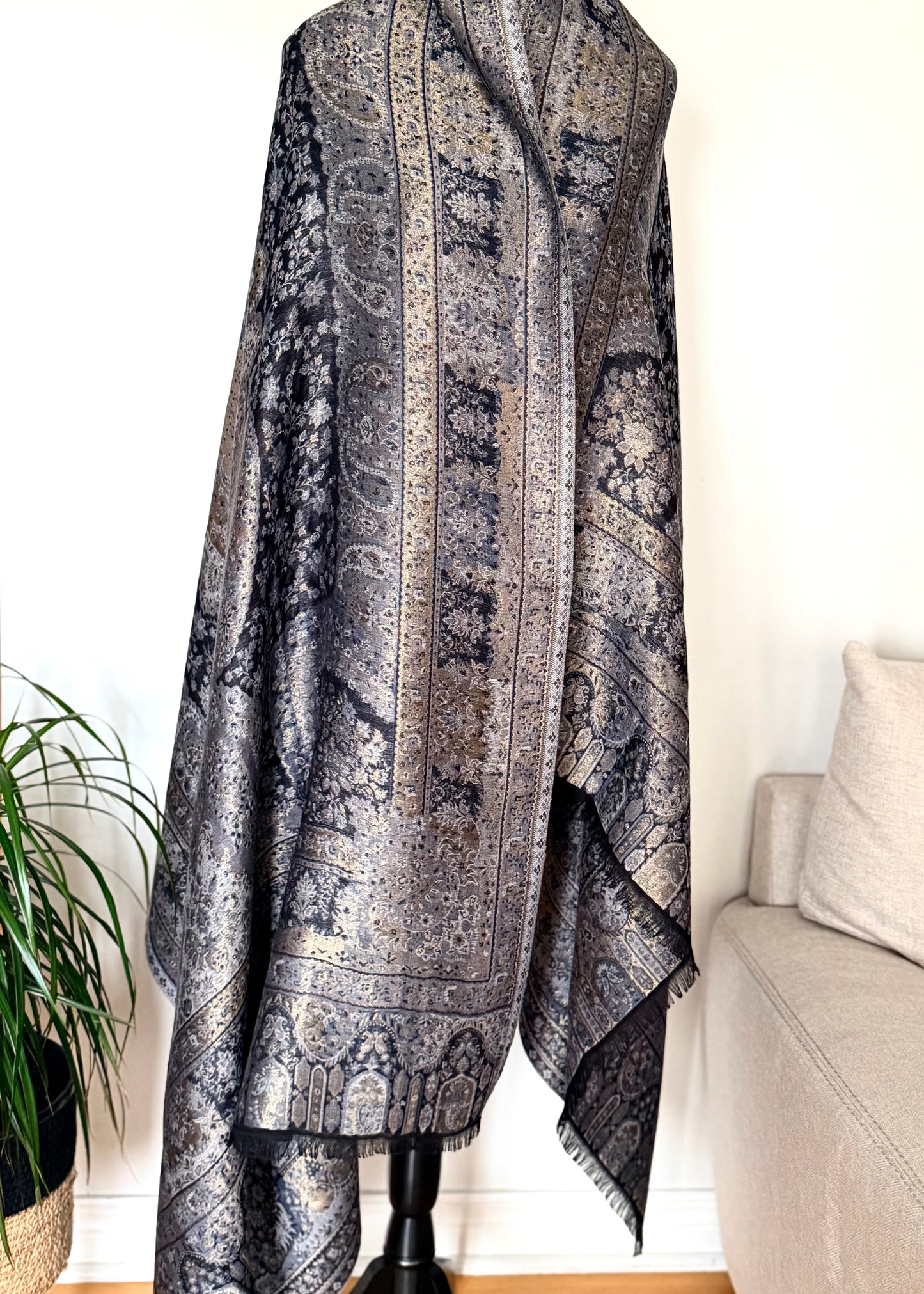 Reversible kani silk shawl