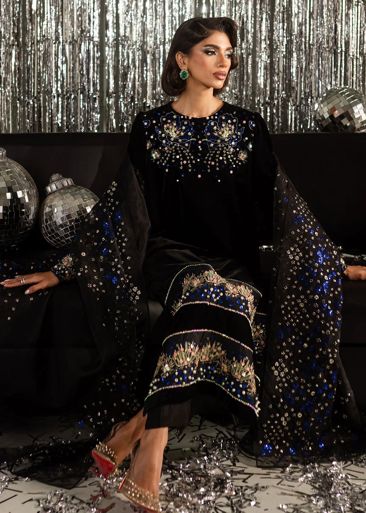 Embellished velvet - Nureh