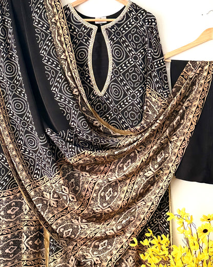 Noor -e- silk(A) -  Block printed Korean shamoze