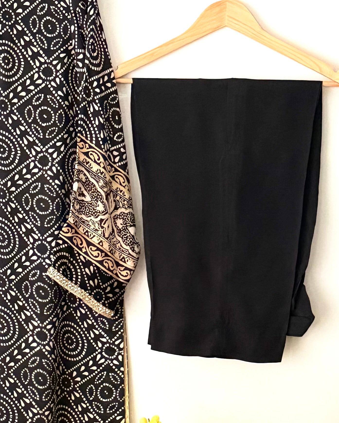 Noor -e- silk(A) -  Block printed Korean shamoze