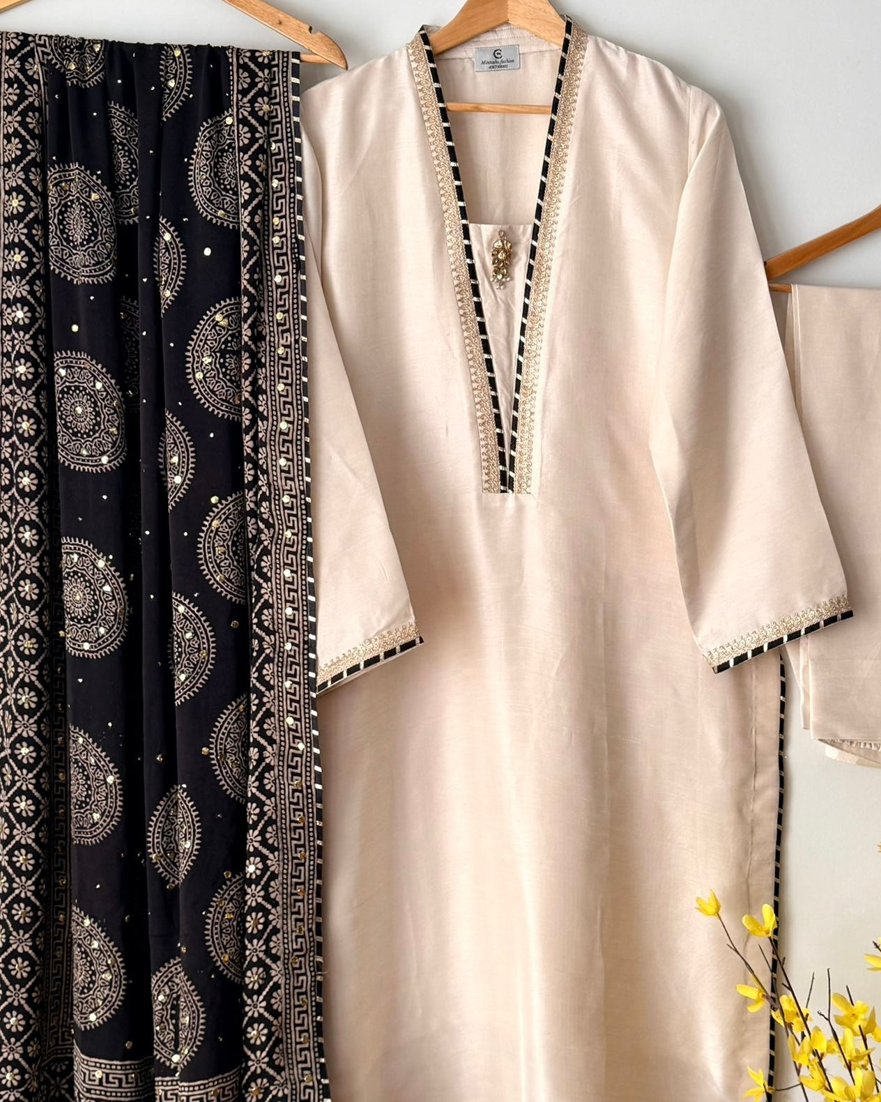 Falak - Kamdani collection
