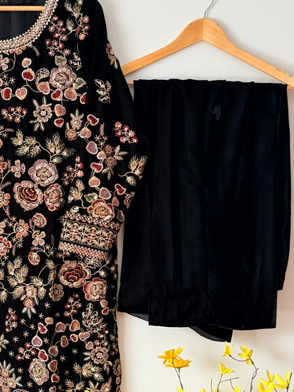 Velvet embroidered suit - Baroque