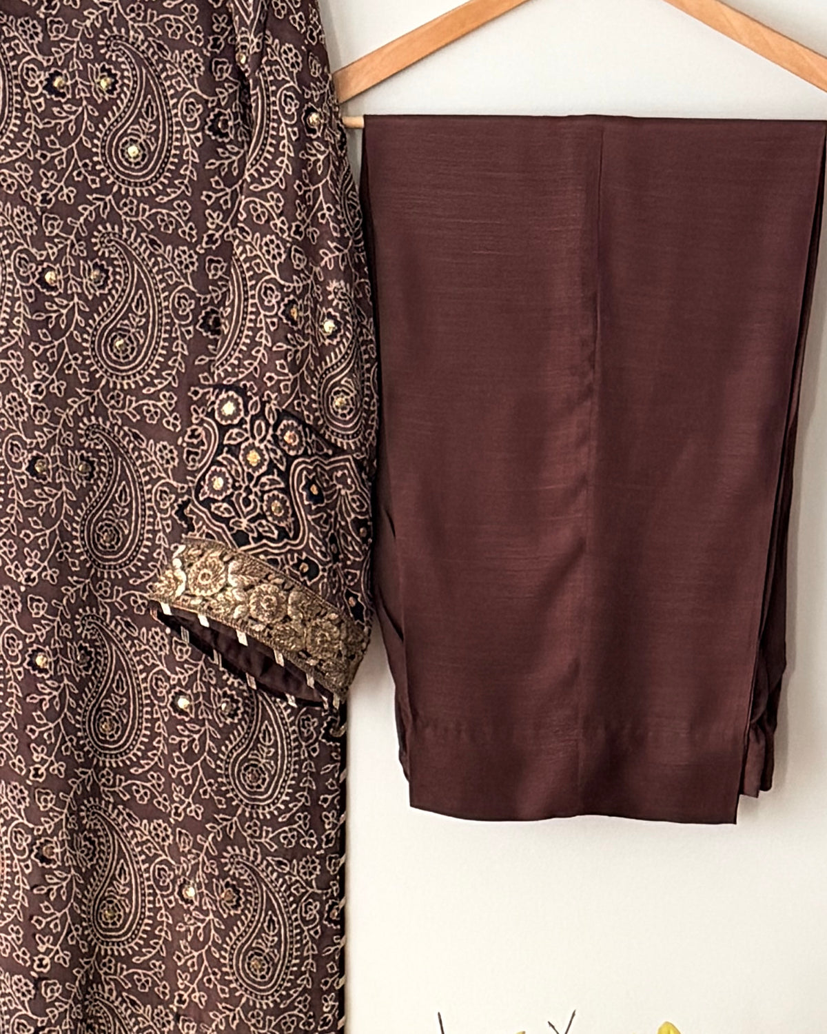 Ajrak Kamdani silk suit