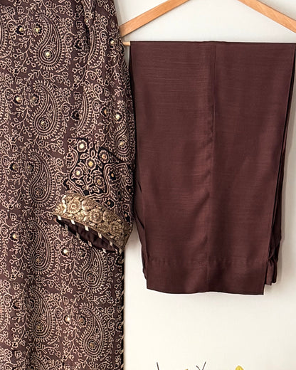 Ajrak Kamdani silk suit