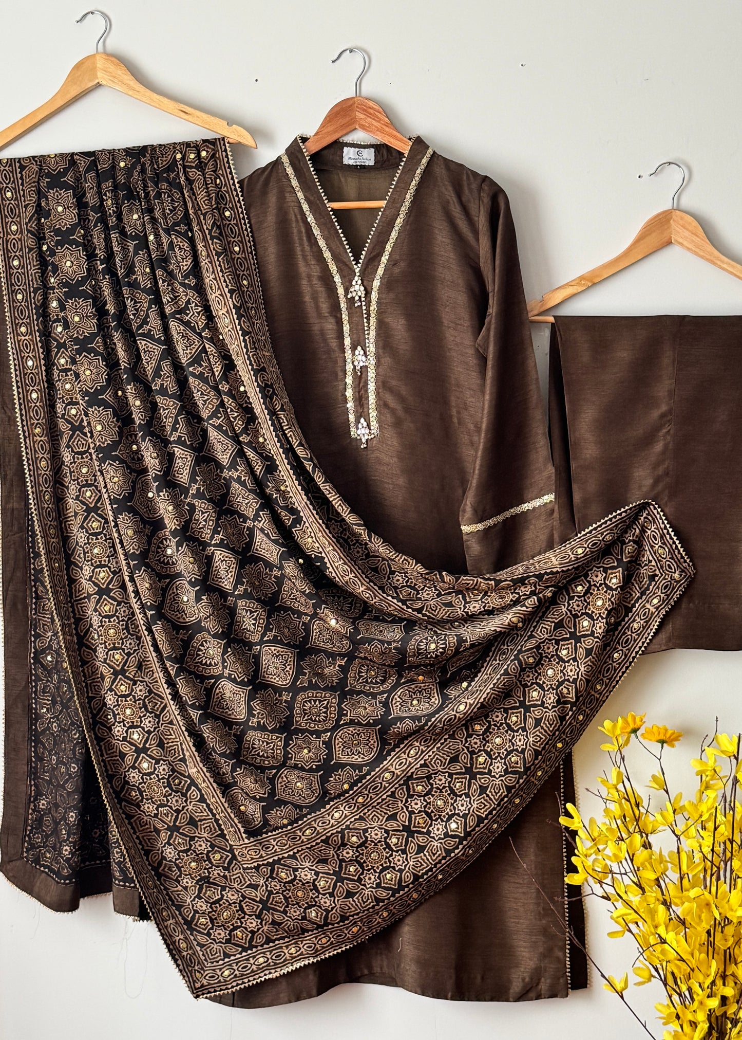 Mehwar - Kamdani collection