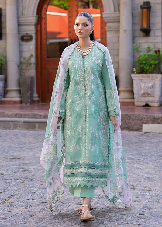 Design 10 - Saira Shakira