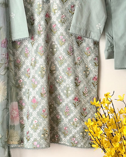 Embroidered lawn suit - Maria b