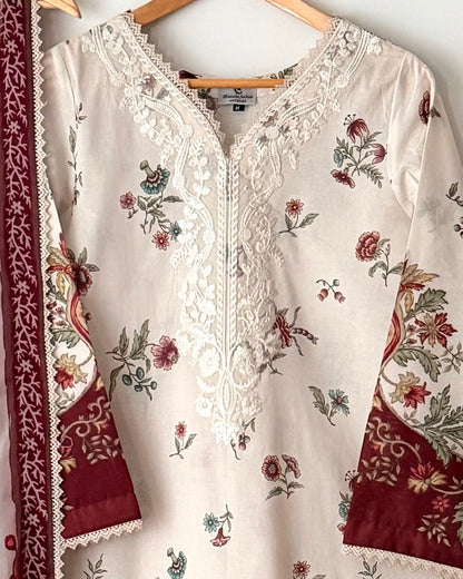 Maria b lawn