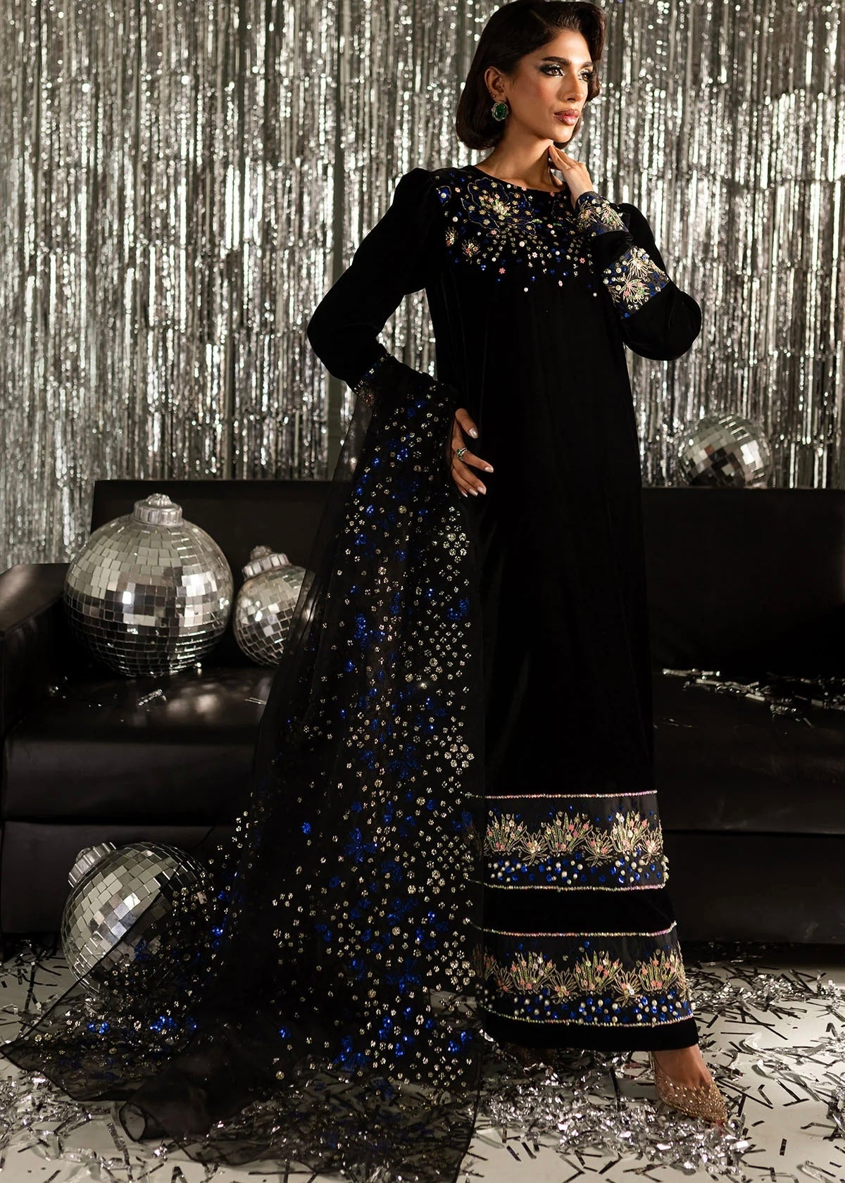 Embellished velvet - Nureh