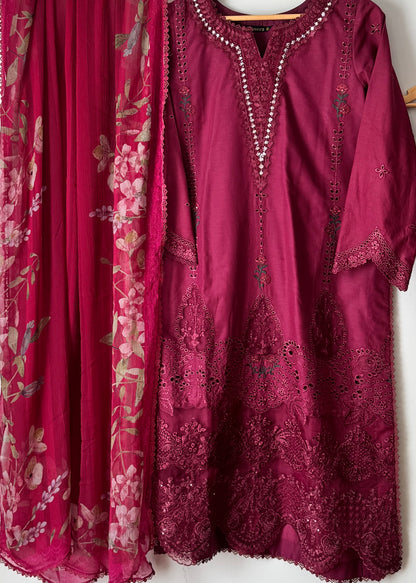 Noor by sadia asad - Lawn chicken Kari