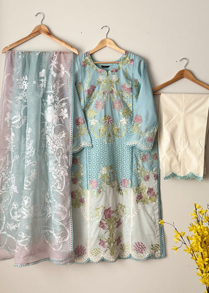 Design 12 - Saira Shakira