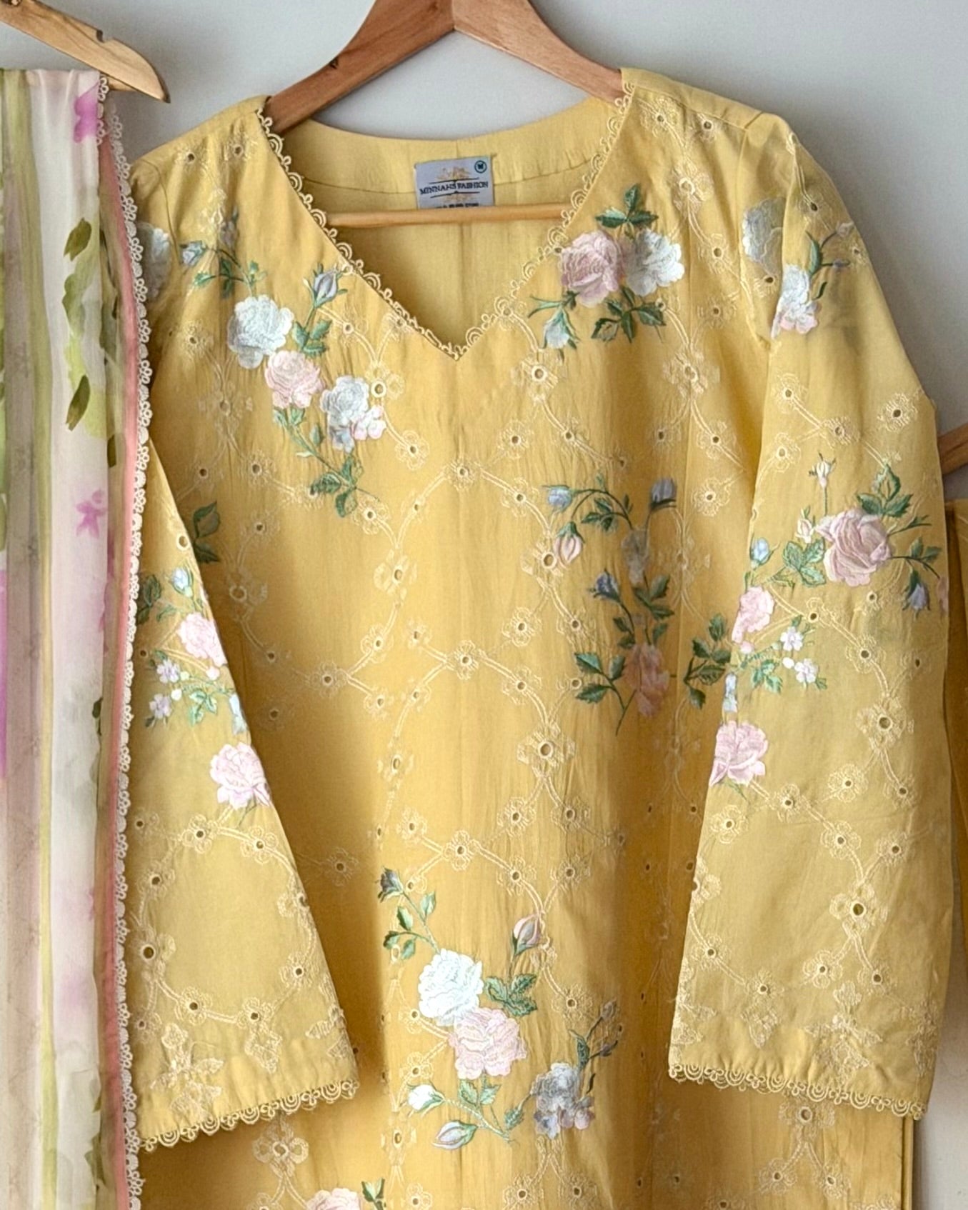 Zara shahjahan  lawn