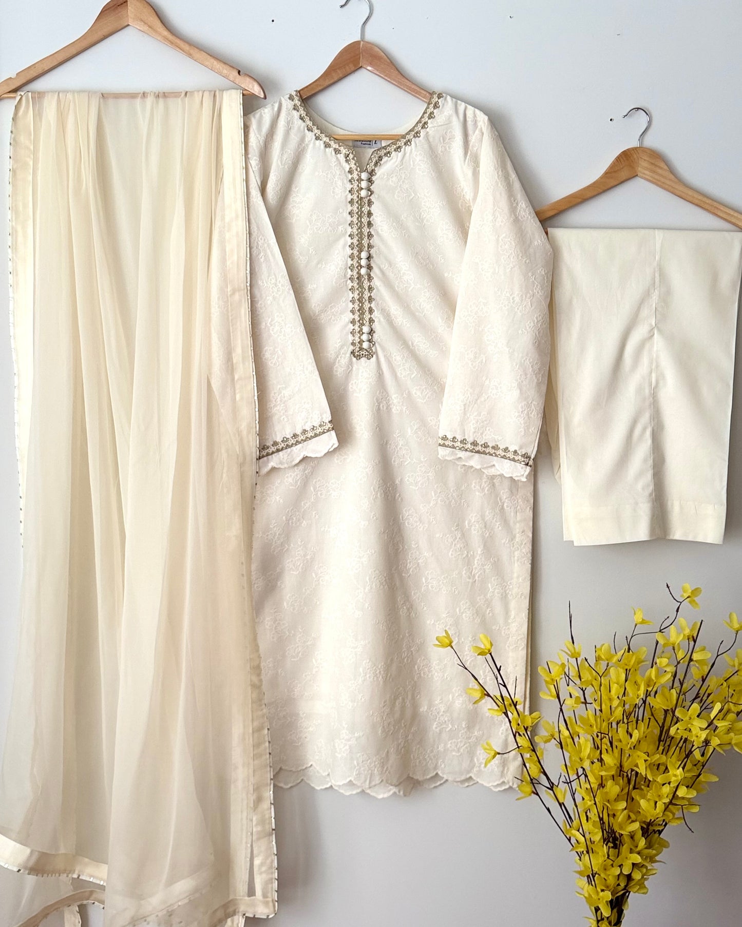 Meher - cotton embroidered