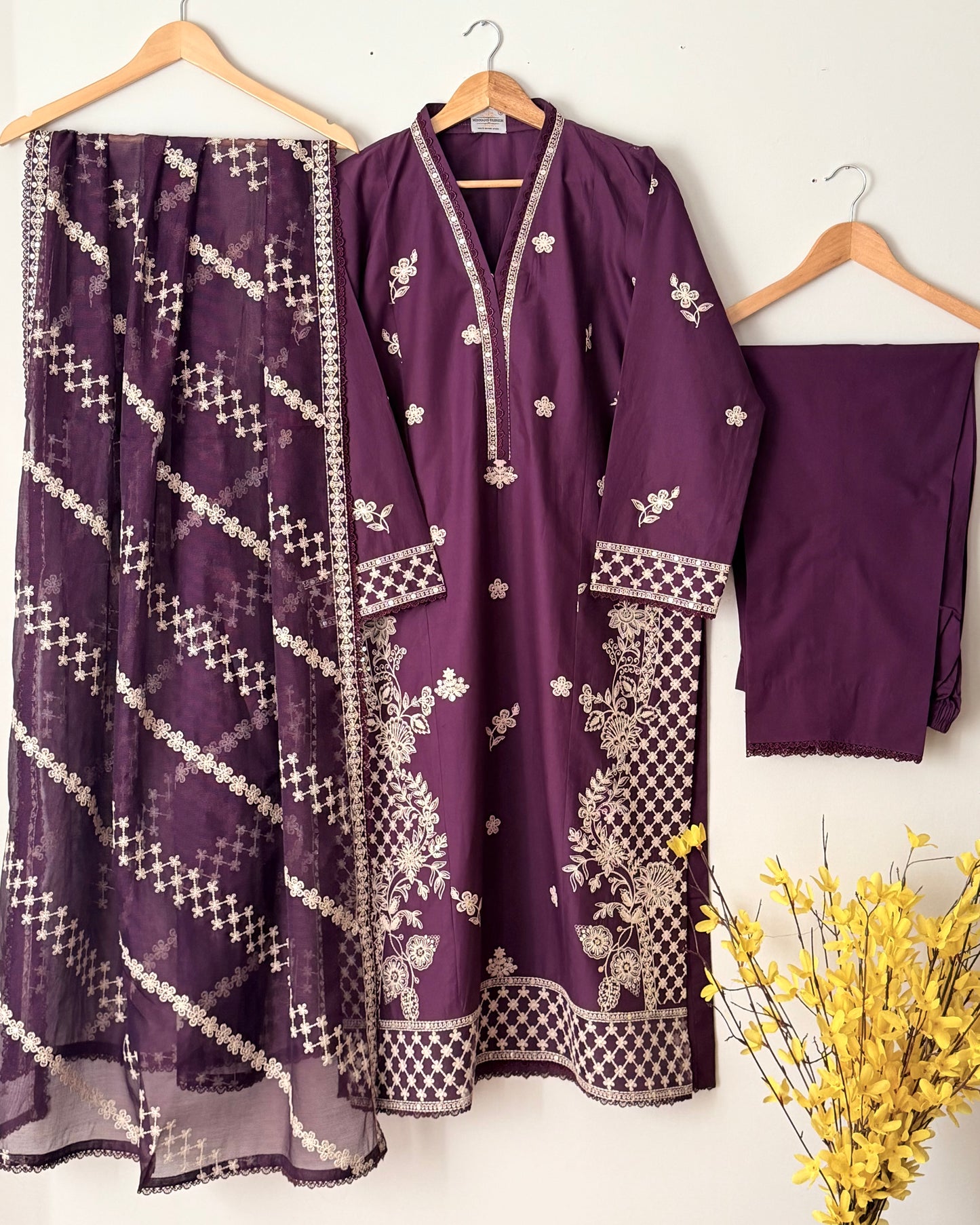 Embroidered lawn suit - Cross stitch