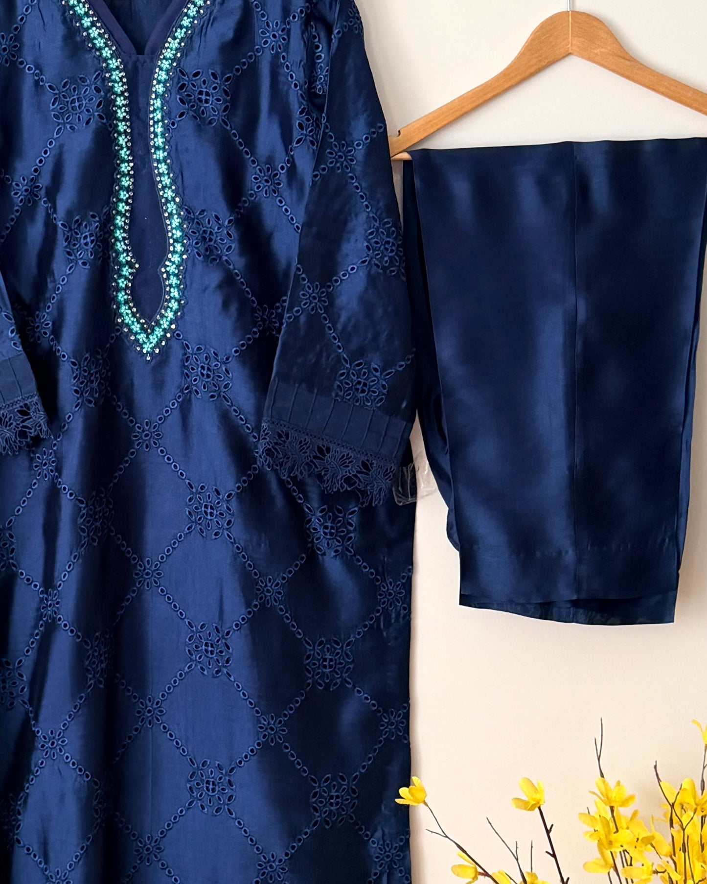 Daastan - Embroidered  sheesha silk