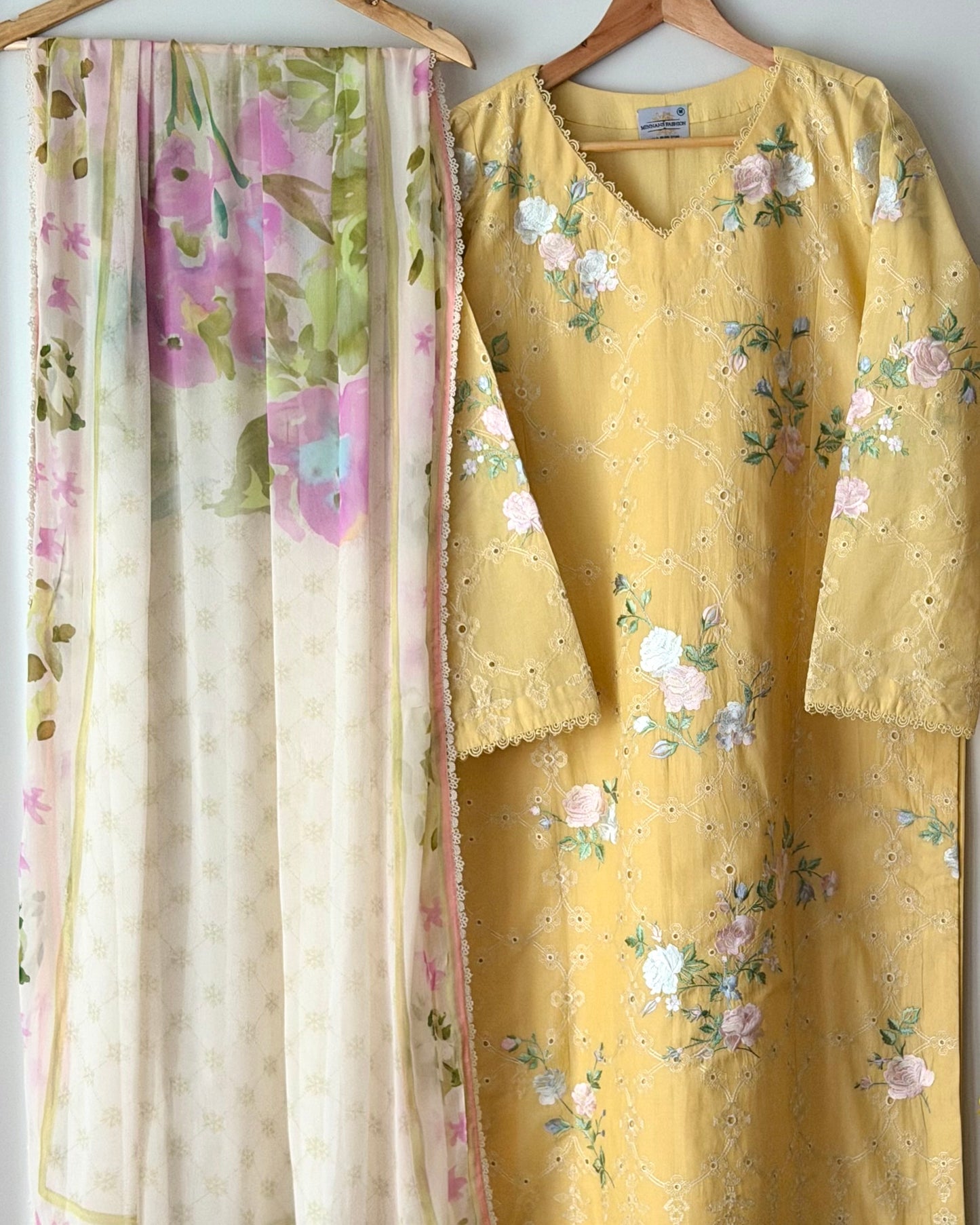 Zara shahjahan  lawn