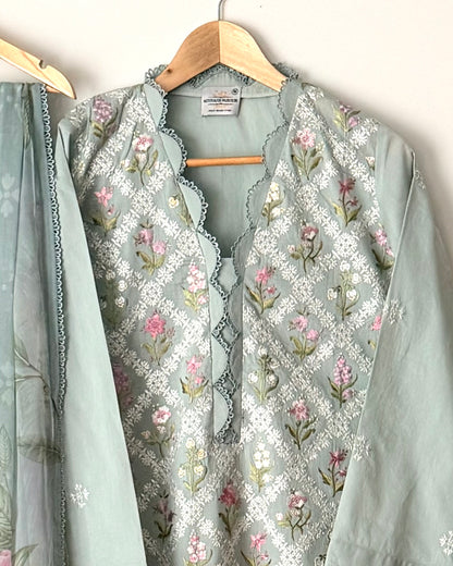 Embroidered lawn suit - Maria b