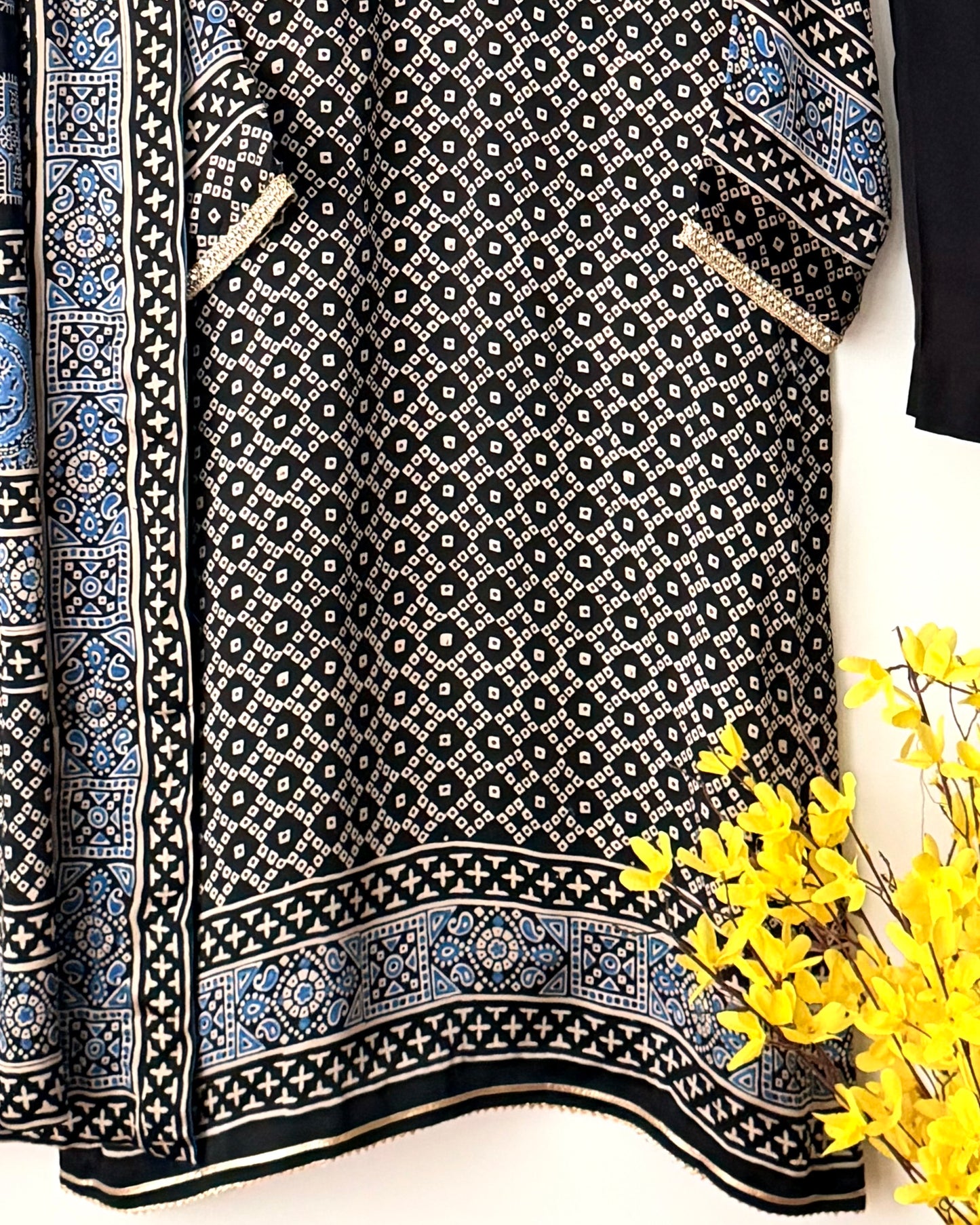 Noor -e- silk(C)-  Block printed Korean shamoze