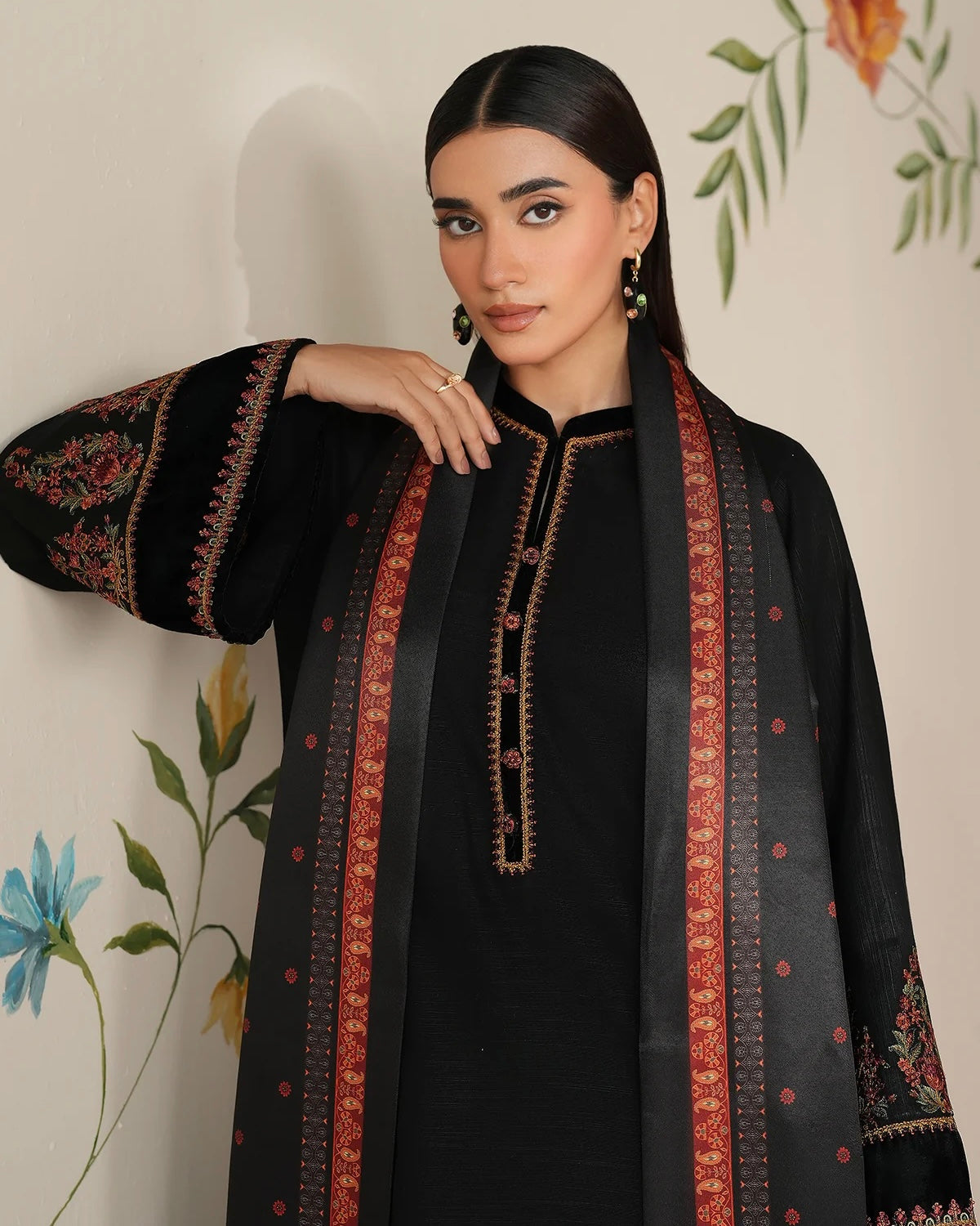 Light khaddar suit- Baroque