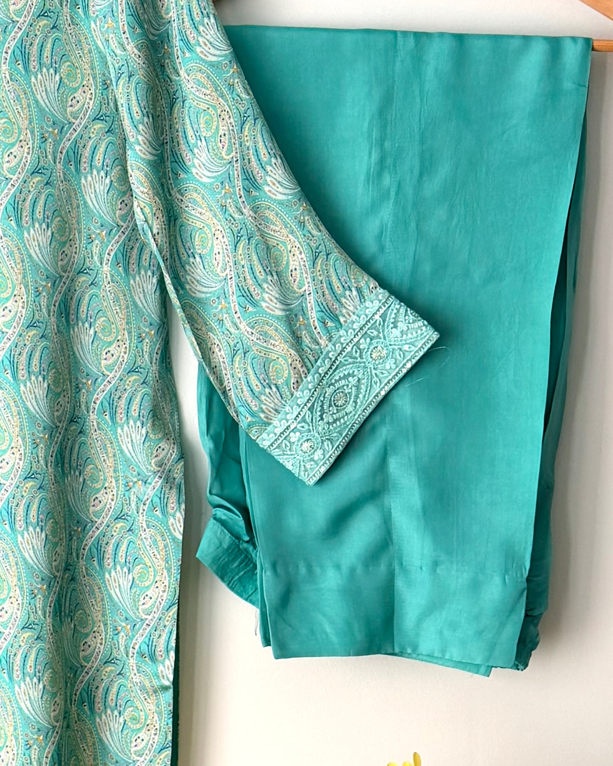 Printed crepe silk suit