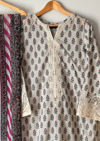 Xenia - lawn collection