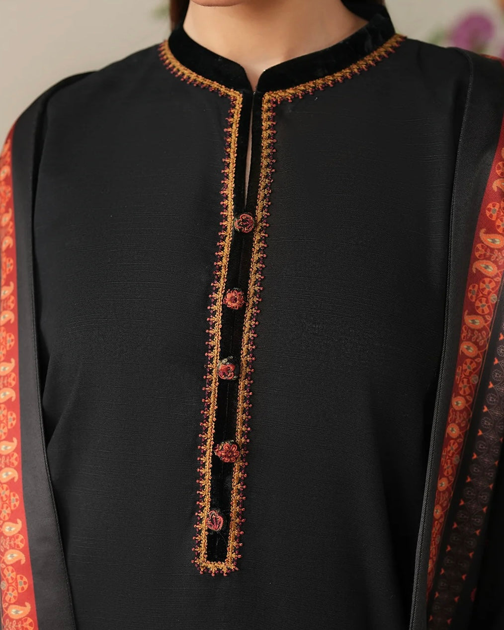 Light khaddar suit- Baroque