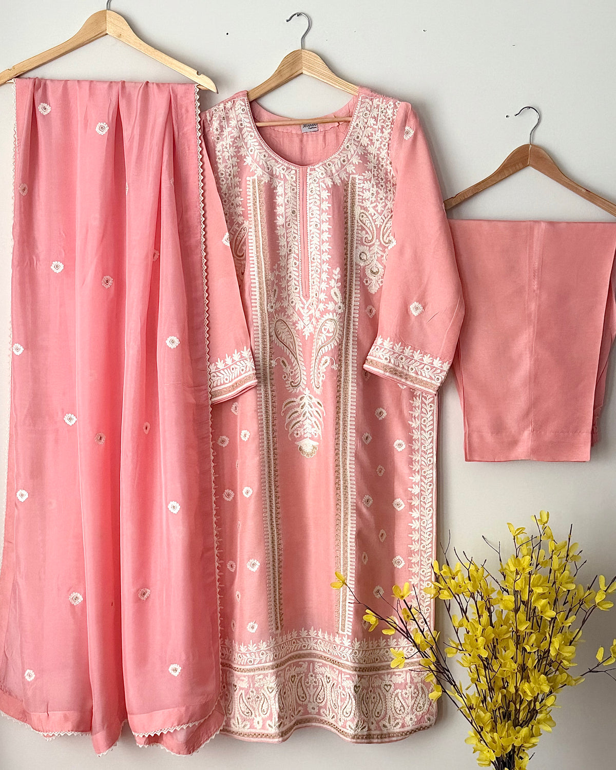 Naz - Ari embroidered suit