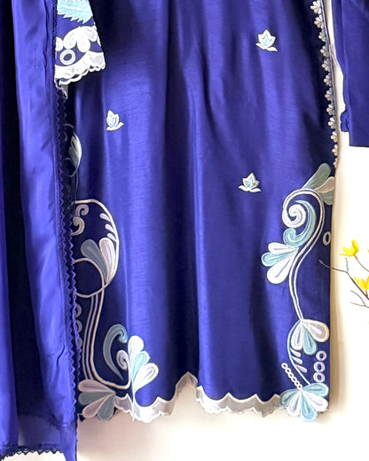 Neel ( Violet blue )