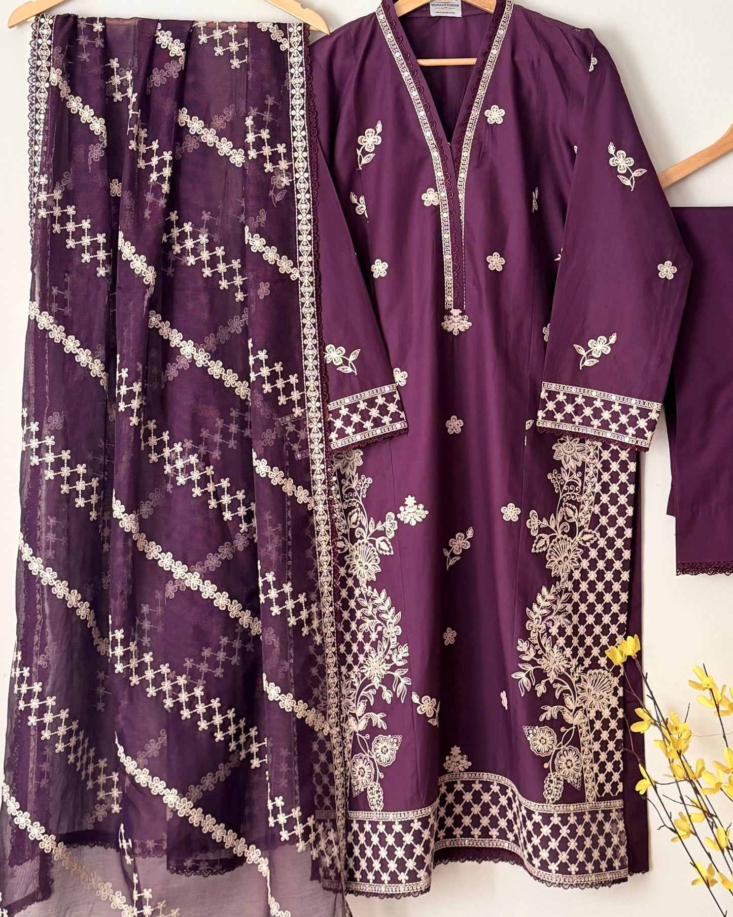 Embroidered lawn suit - Cross stitch