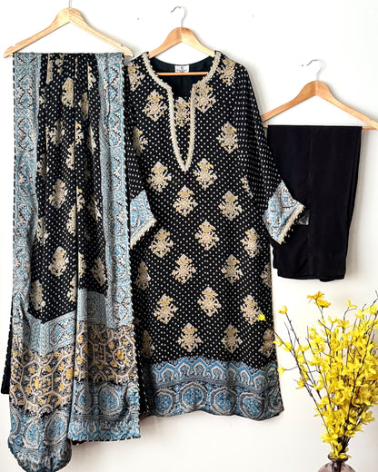 Noor -e- silk(D) - Block printed Korean shamoze