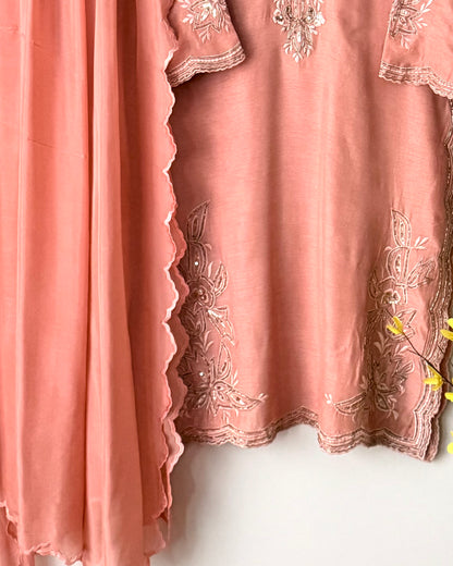 Salmon pink